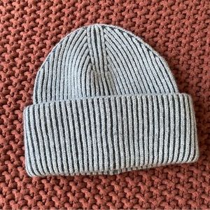 Anthropologie beanie like new
